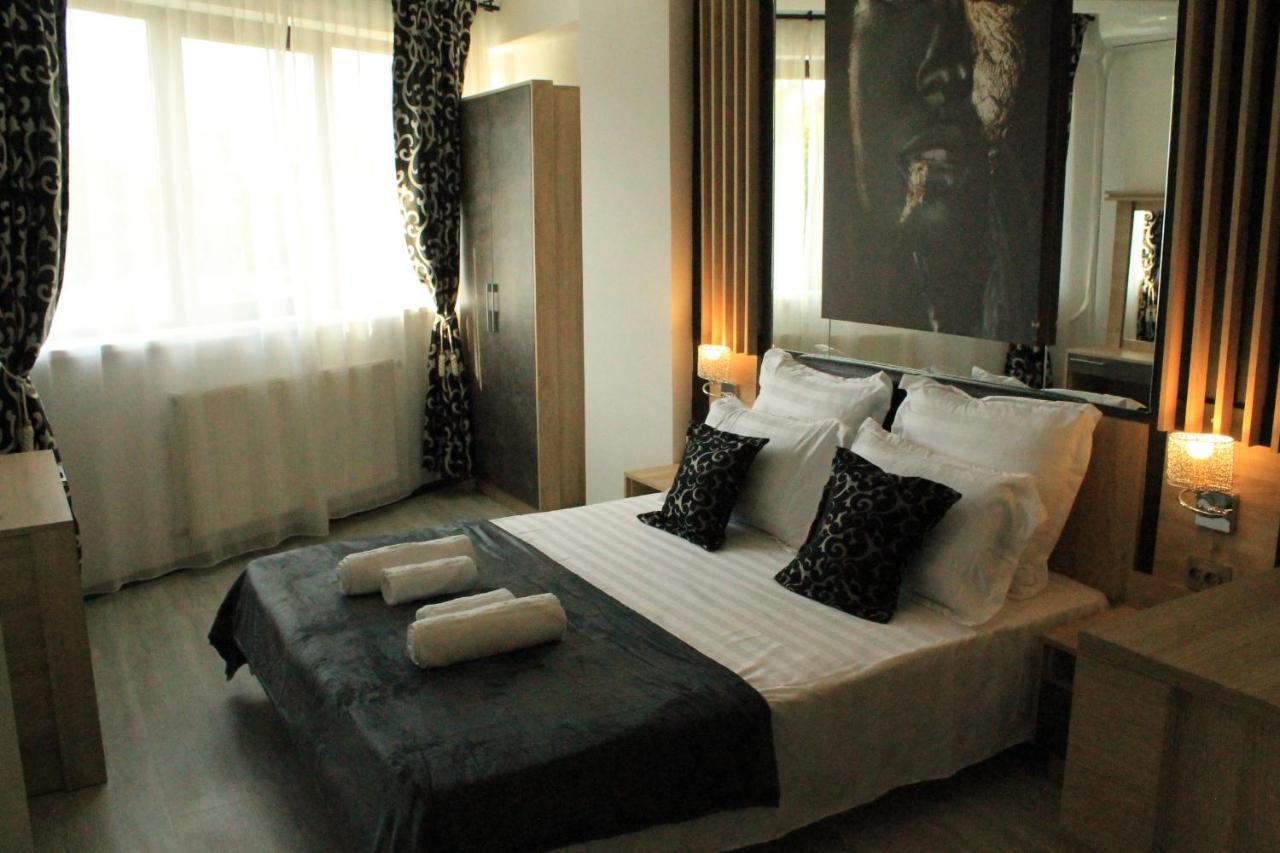 Hotel Theline Bukurešť Exteriér fotografie