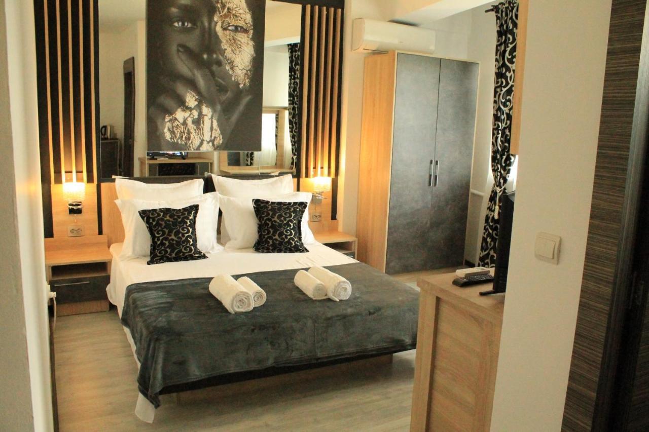 Hotel Theline Bukurešť Exteriér fotografie