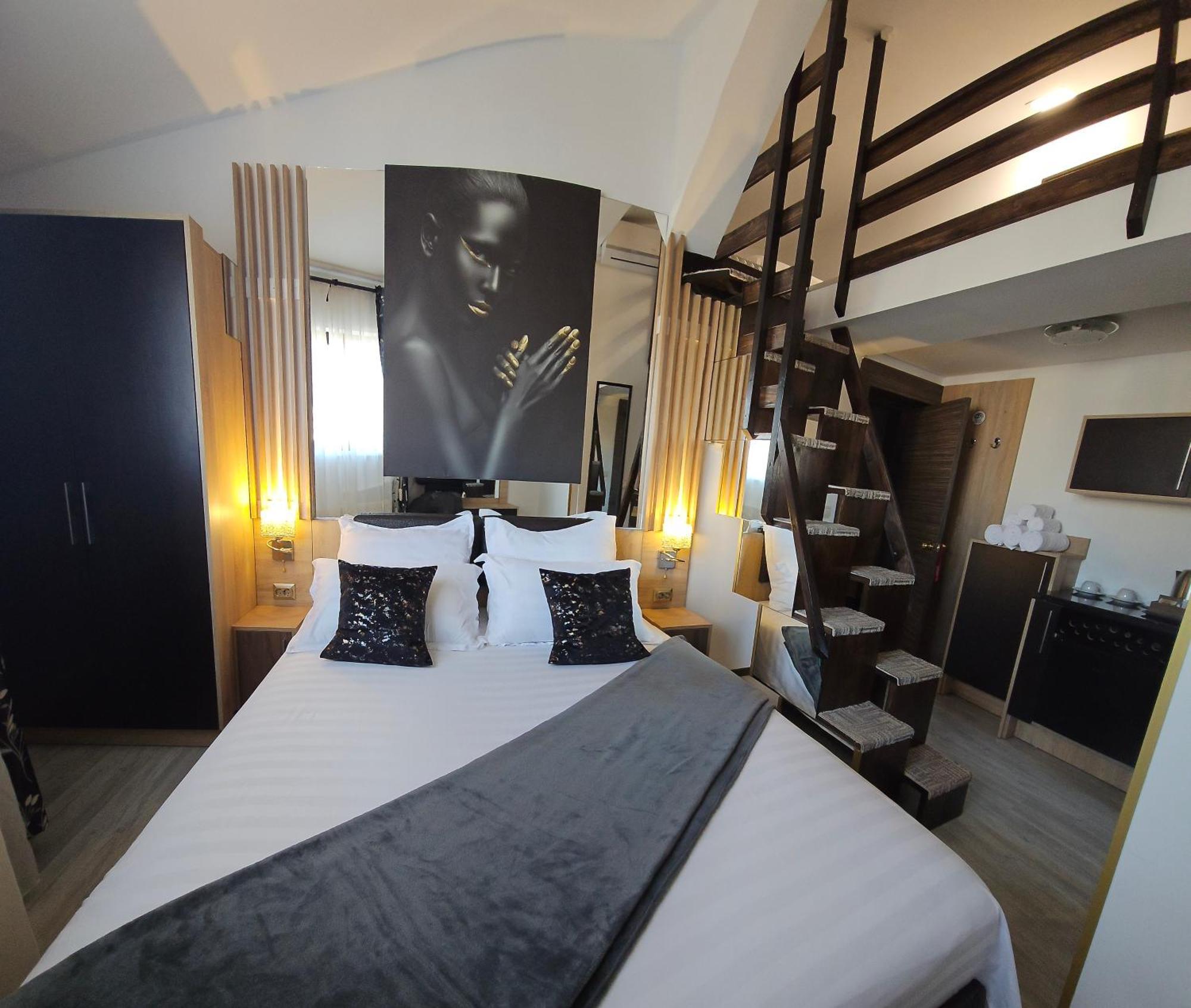 Hotel Theline Bukurešť Exteriér fotografie